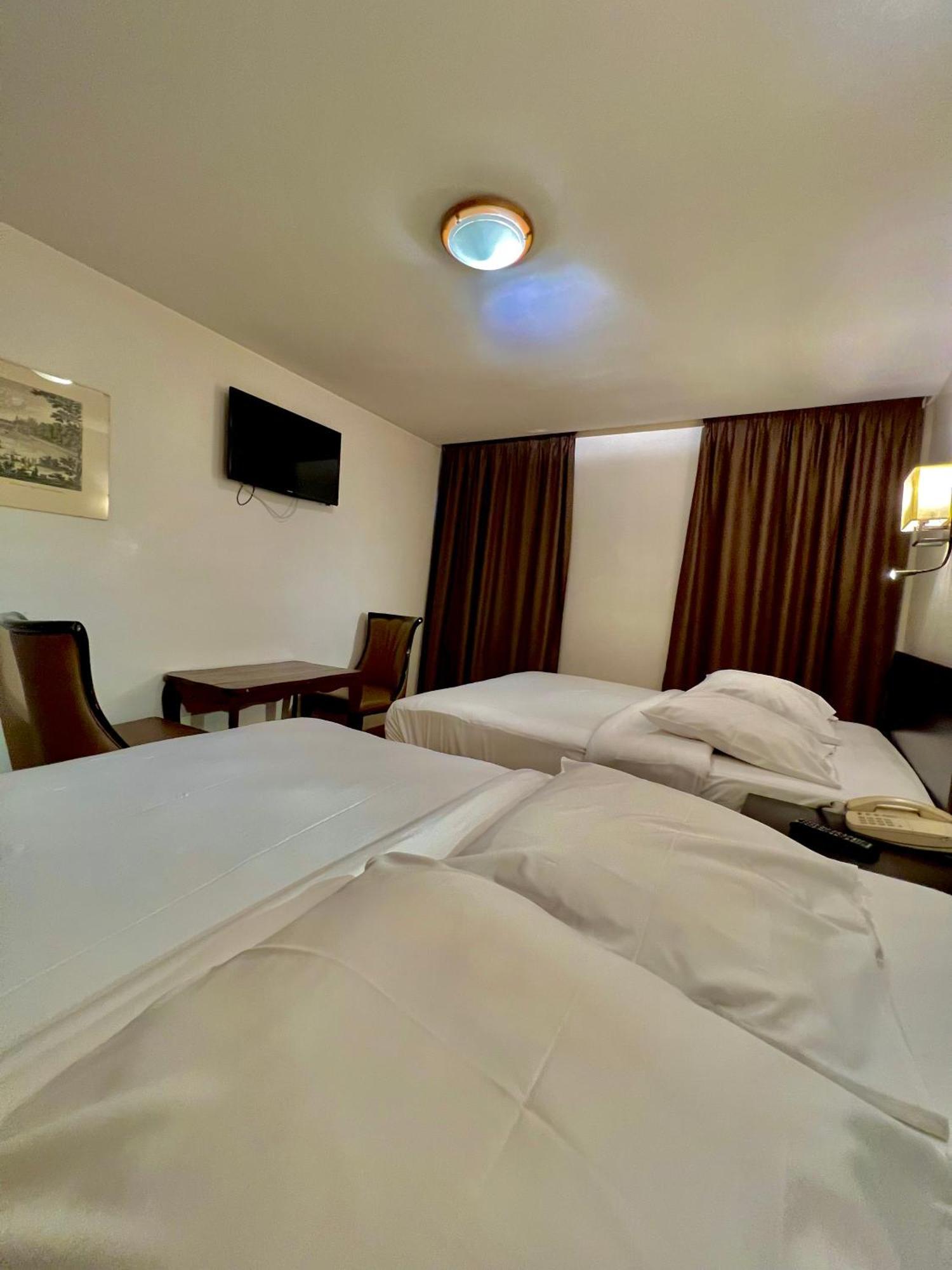 Hotel Belle Fontainebleau Esterno foto